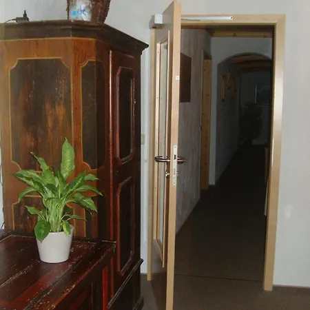 Konukevi Mettenberger Hof - 3*
