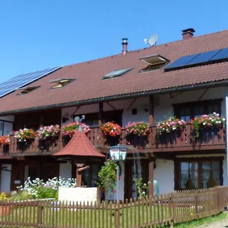 Konukevi Mettenberger Hof - 3*