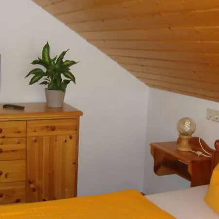 Konukevi Mettenberger Hof - 3*